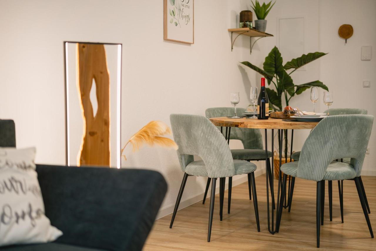 Modernes 2-Zimmer Themen-Apartment Im Zentrum Bayreuth Exterior foto